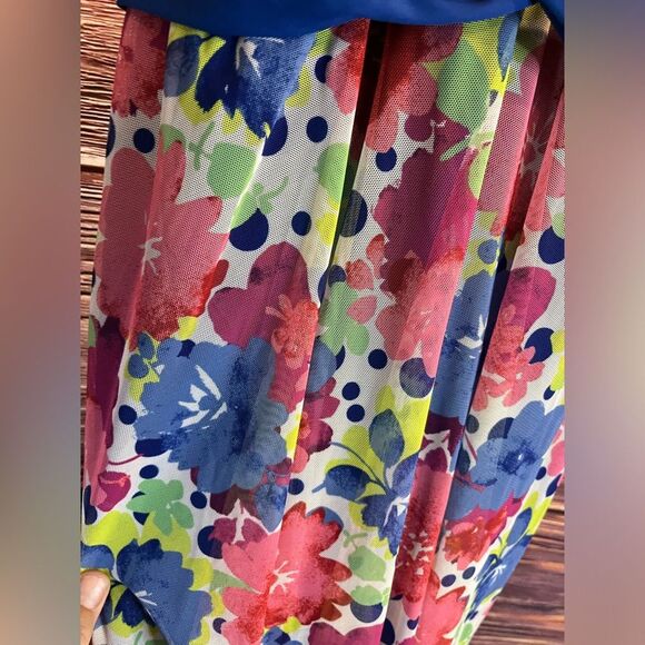 Shekini Women’s One Piece Blue Floral Swimwear. Size Medium! - Picture 5 of 8